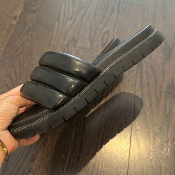 Mia black slides size 6.5 - Picture 2 of 4